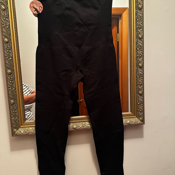 NEW Shapermint high waist leggings. NWT - Picture 3 of 4